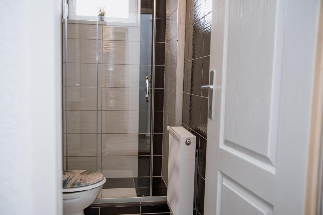 Guest House Mylan Licko Petrovo Selo Екстериор снимка